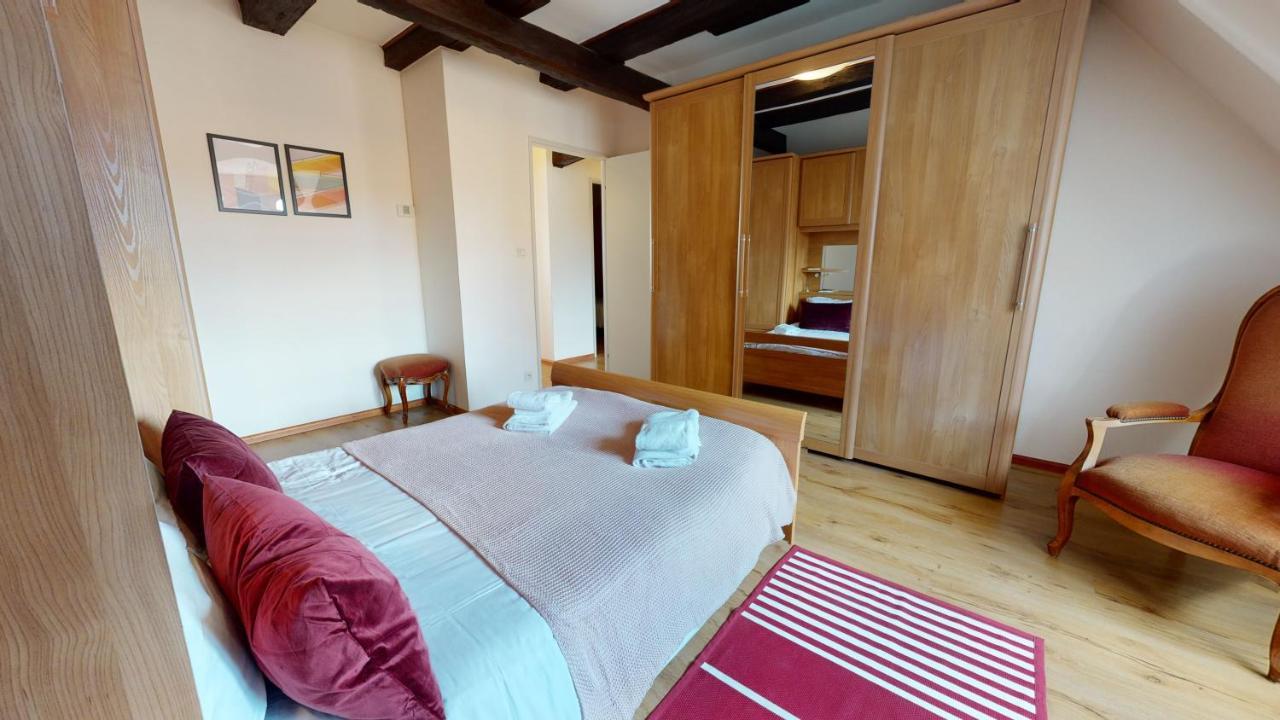 Aux Bijoux De - Le Saphir - 1 Parking Gratuit Apartment Colmar